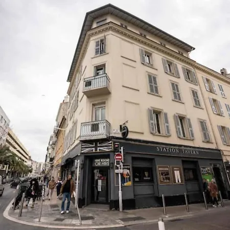 Au Centre-ville Dernier Etage Apartment Cannes