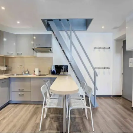 Lejlighed Au Centre-ville Dernier Etage